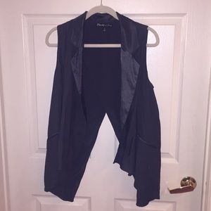 Elizabeth and James Tuxedo Vest size Medium